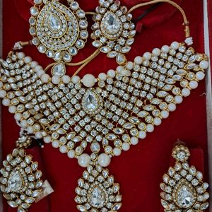 Bridal Jewellery Set With Side Jhumar