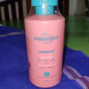 Aqualogica Radiance Body Wash