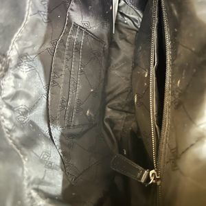 Van Heusen Solid Hobo Bag