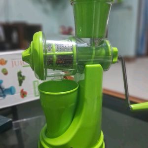 Fruit and Vegetable Juicer