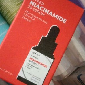 Naicinmide Serum