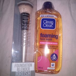 Combo Of Face Wash And Brush