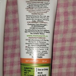 Mamaearth Vitamin C  & Utban Facewash