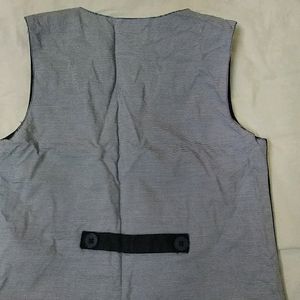 7-8yr/63cm Vest