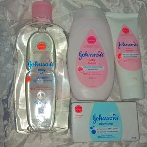 Johnson's Baby Skin Care And Bath Combo