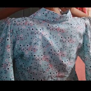 Women floral Print Top "NEW"