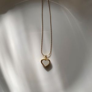 White Heart Chain