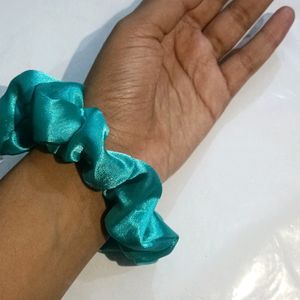 Emerald Scrunchie