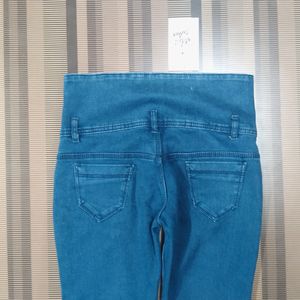 V-64 Size-30 Slim Fit Women Denim Jeans