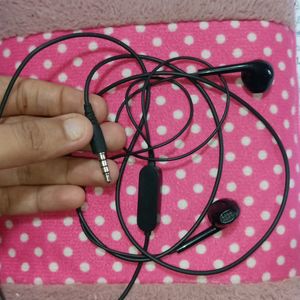 Earphone