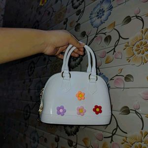 THE CUTEST HANDBAG