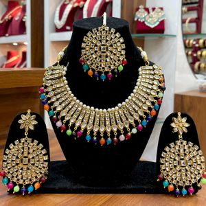 Multicolored Kundan necklace Set