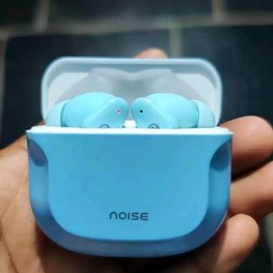 Noise Buds & Apple Airpods