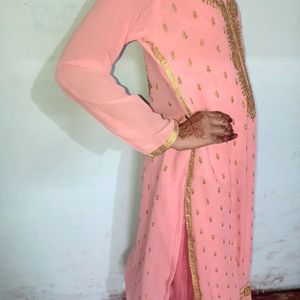 New Stylish Daily Wear Kurta Set For Girls And Wom