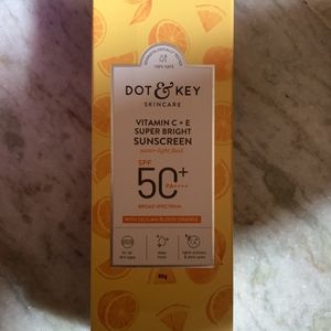 Dot & key Vitamin C+ E SUPER BRIGHT SUNSCREEN