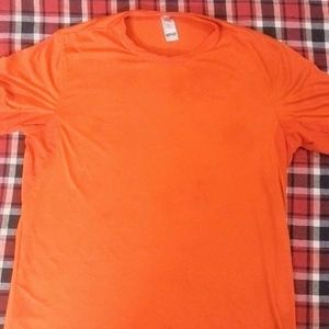 Decathlon T-shirt In Good Condition