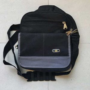 Black Colour Tiffin Bag