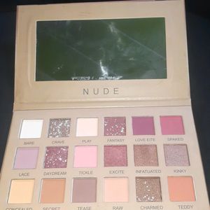 NUDE EYESHADOW PALETTE