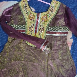 Trending Girls Traditional 3 Piece Kurti Set