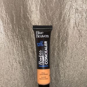 Flawless Liquid Concealer Blue Heaven