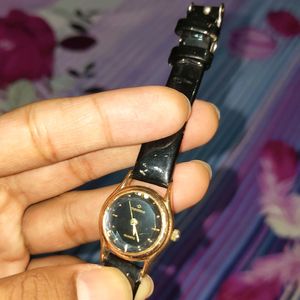 maxima women watch like new condition