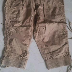 3/4rth Trousers Cream Color -ladies