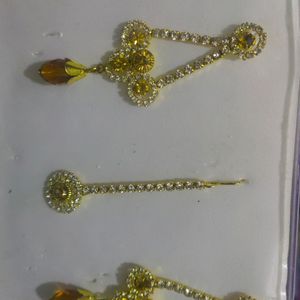 Beutiful EarRings With Mangtika