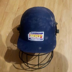 Cricket Helmet nee Little bit Damage