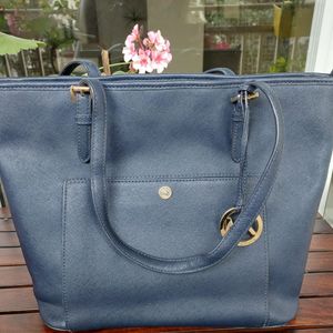 Authentic Micheal Kors Saffiano Large Tote