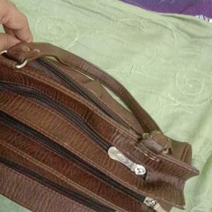 Medium Size Hand Han Bag