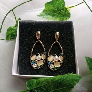 Aestatic Earring (Sea Inspired )