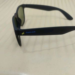 Offer🔥Fastrack Wayfarer Sunglasses