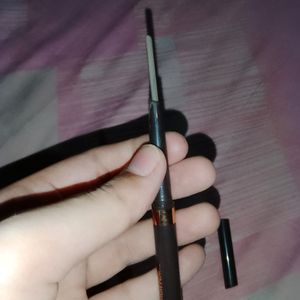 Smudge Free Eyebrow Pencil