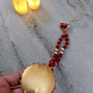 Necklace With Earrings In Red & Golden