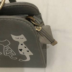 Grey Cat Sling