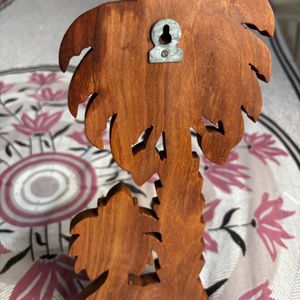 Shining Wooden Key Holder