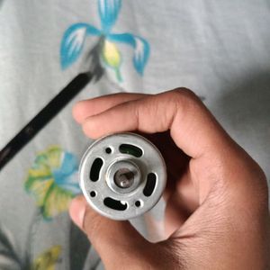 12 Volt Huge DC Motor