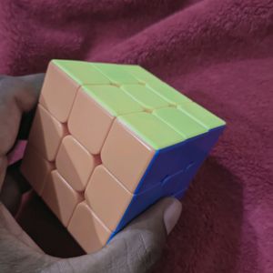 RUBIK'S CUBE