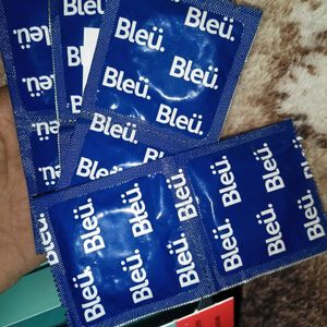 Bleu Dotted Condoms