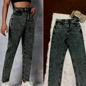 Udhkarman Baggyy Mom Jeans