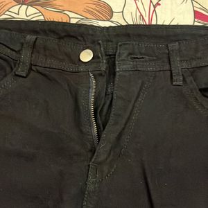 Zara straight high jeans in size 28