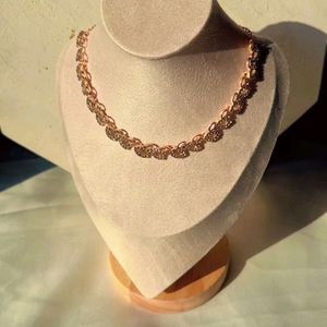 Rose Gold Prety Necklace