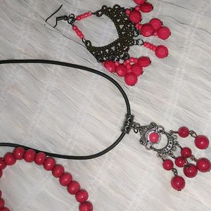 Red Beaded Jewellery Set