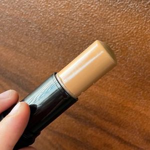 Lakme Facelift Foundation Stick-NeutralMedium