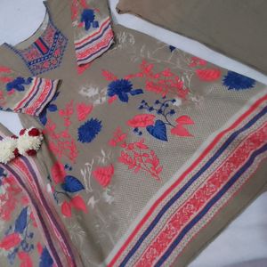 Printed Pakistani Suit Set With Duppta