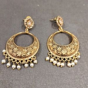 Earings