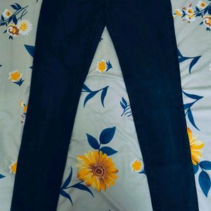 Black Levi's Skinny Fit Jeans