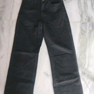 Black Straight Fit Jeans For Women