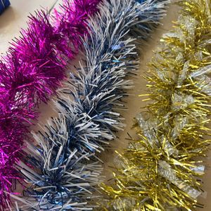 Christmas Decoration/Ornaments With 3 Tinsels!