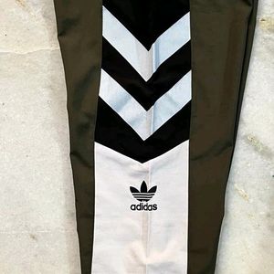 ADIDAS ORIGINALS STRAIGHT FIT OLIVE TRACK PANTS